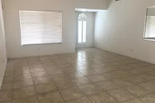 5326 N Las Casitas Pl, Phoenix, AZ 85016 - Photo 9