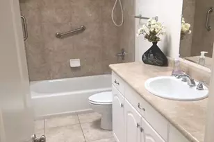 5326 N Las Casitas Pl, Phoenix, AZ 85016 - Photo 7