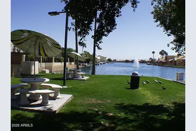 9054 W Custer Lane, Peoria, AZ 85381 - Photo 33