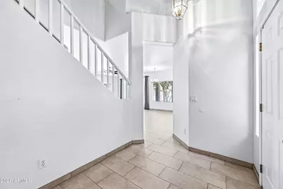 9054 W Custer Lane, Peoria, AZ 85381 - Photo 5