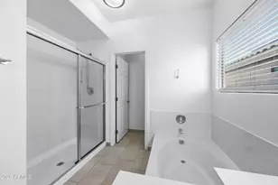 9054 W Custer Ln, Peoria, AZ 85381 - Photo 21