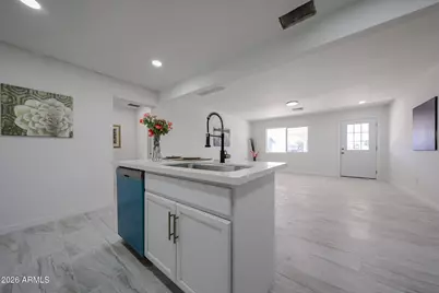 7815 S 1st Drive, Phoenix, AZ 85041 - Photo 13