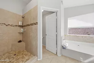 2221 E Menadota Dr, Phoenix, AZ 85024 - Photo 31