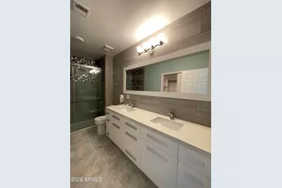 750 E Northern Avenue #Unit 1115, Phoenix, AZ 85020 - Photo 9