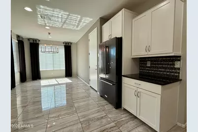 9464 W Fallen Leaf Lane, Peoria, AZ 85383 - Photo 7