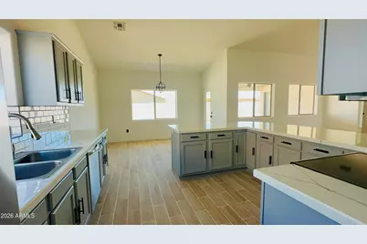 15191 S Amado Boulevard, Arizona City, AZ 85123 - Photo 13