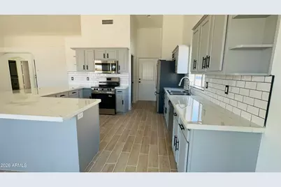 15191 S Amado Boulevard, Arizona City, AZ 85123 - Photo 9