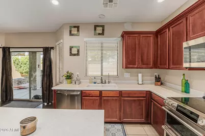 18024 W Maui Lane, Surprise, AZ 85388 - Photo 15