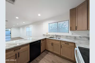 2404 W Roeser Road, Phoenix, AZ 85041 - Photo 17