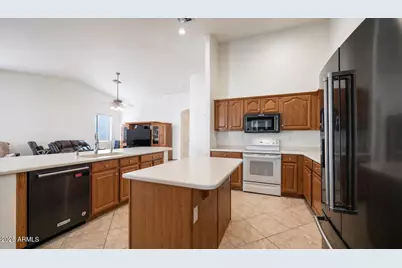 2002 W Hawken Way, Chandler, AZ 85286 - Photo 13