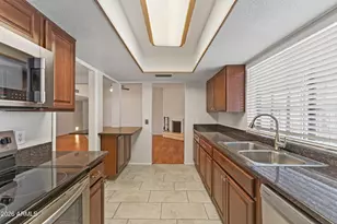 4418 W Desert Hills Dr, Glendale, AZ 85304 - Photo 15