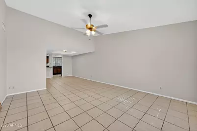 4418 W Desert Hills Drive, Glendale, AZ 85304 - Photo 5