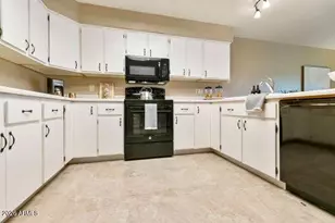8020 E Keats Ave N, Mesa, AZ 85209 - Photo 9