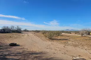 3613 N Papoose Rd, Casa Grande, AZ 85193 - Photo 9