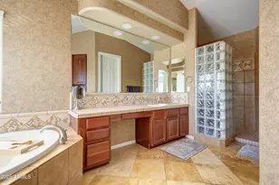 1707 E Carob Dr, Chandler, AZ 85286 - Photo 37