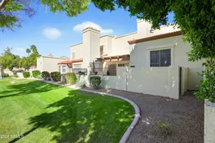 1861 E Sunburst Ln, Tempe, AZ 85284 - Photo 47