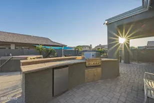 221 E Appaloosa Ct, Gilbert, AZ 85296 - Photo 31