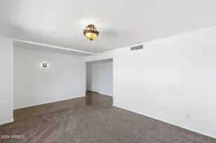 4001 E Becker Ln, Phoenix, AZ 85028 - Photo 13