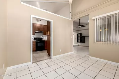 911 S Hacienda Drive, Tempe, AZ 85281 - Photo 5