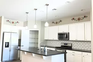 2314 E Harwell Rd, Phoenix, AZ 85042 - Photo 9