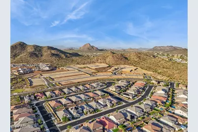 6936 W Straight Arrow Lane, Peoria, AZ 85383 - Photo 7