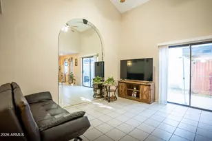 8619 N Shadow Ln, Peoria, AZ 85345 - Photo 7