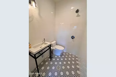 2421 E Montebello Avenue, Phoenix, AZ 85016 - Photo 59