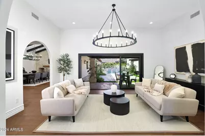 2421 E Montebello Avenue, Phoenix, AZ 85016 - Photo 9