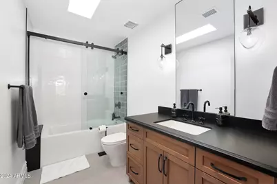 2421 E Montebello Avenue, Phoenix, AZ 85016 - Photo 57