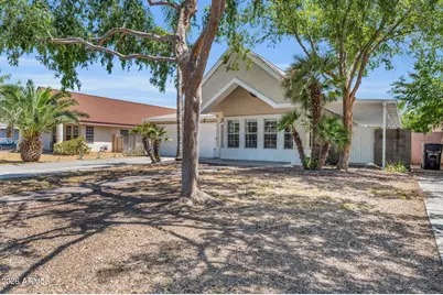 325 E Mitchell Drive, Phoenix, AZ 85012 - Photo 23