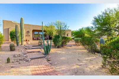 10653 E Sleepy Hollow Trail, Gold Canyon, AZ 85118 - Photo 1