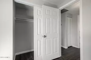 3449 N 72nd Dr, Phoenix, AZ 85033 - Photo 27