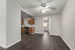 3449 N 72nd Dr, Phoenix, AZ 85033 - Photo 11