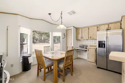 2877 Lazy Bear Trail, Overgaard, AZ 85933 - Photo 13