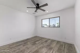 3802 W Mauna Loa Ln, Phoenix, AZ 85053 - Photo 25