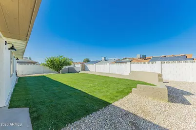 3802 W Mauna Loa Lane, Phoenix, AZ 85053 - Photo 35