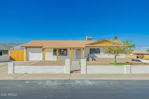 3802 W Mauna Loa Ln, Phoenix, AZ 85053 - Photo 1