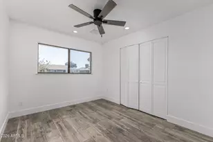 3802 W Mauna Loa Ln, Phoenix, AZ 85053 - Photo 21