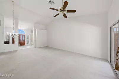 8452 W Kimberly Way, Peoria, AZ 85382 - Photo 5