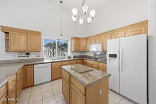 8452 W Kimberly Way, Peoria, AZ 85382 - Photo 7