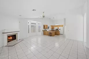 8452 W Kimberly Way, Peoria, AZ 85382 - Photo 11