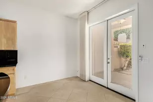 7249 E Del Acero Dr, Scottsdale, AZ 85258 - Photo 9