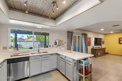 932 W Los Lagos Vista Avenue, Mesa, AZ 85210 - Photo 7