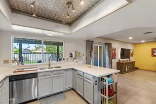 932 W Los Lagos Vista Ave, Mesa, AZ 85210 - Photo 7