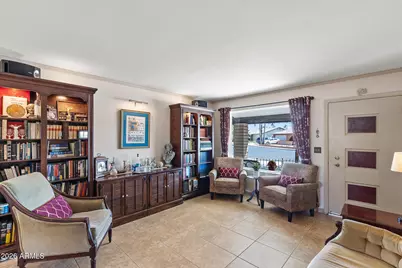 932 W Los Lagos Vista Avenue, Mesa, AZ 85210 - Photo 3