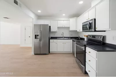 4919 E Edgemont Avenue, Phoenix, AZ 85008 - Photo 5