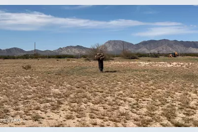 37138 Six Shooter Road #3, Salome, AZ 85348 - Photo 3