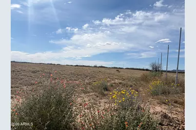 37138 Six Shooter Road #3, Salome, AZ 85348 - Photo 5