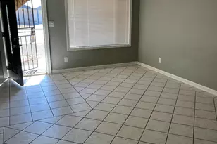 17825 N 27th Dr, Phoenix, AZ 85053 - Photo 5