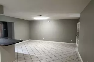 17825 N 27th Dr, Phoenix, AZ 85053 - Photo 7